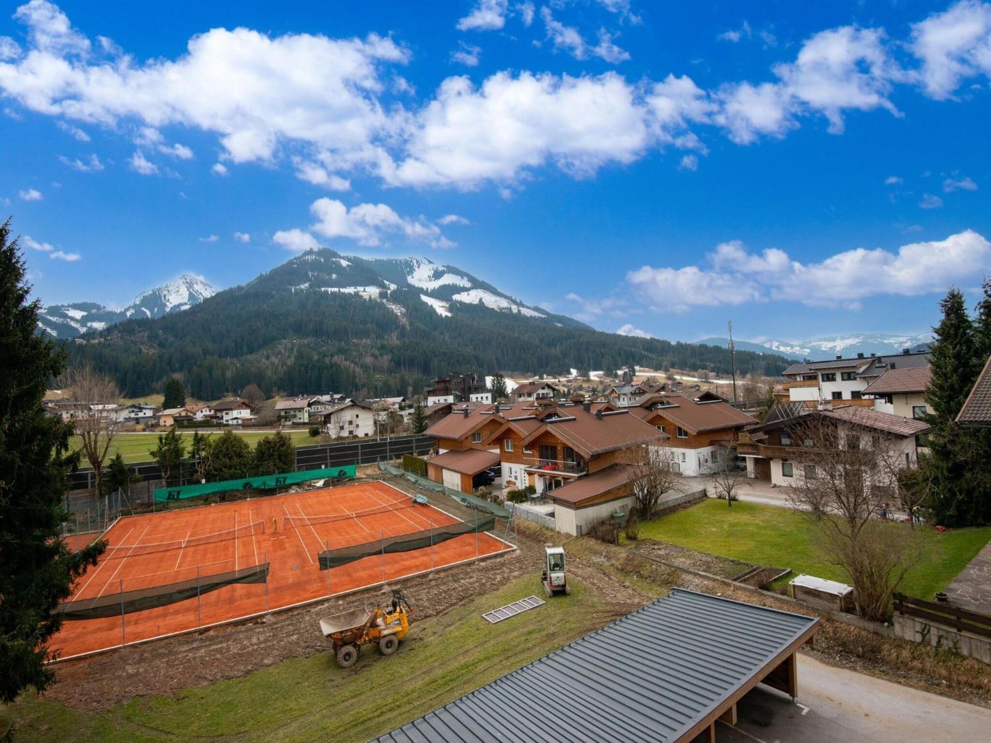 ブリクセン イン ターレLuxury Penthouse With Balcony Ski Storage Carport Liftアパートメント エクステリア 写真