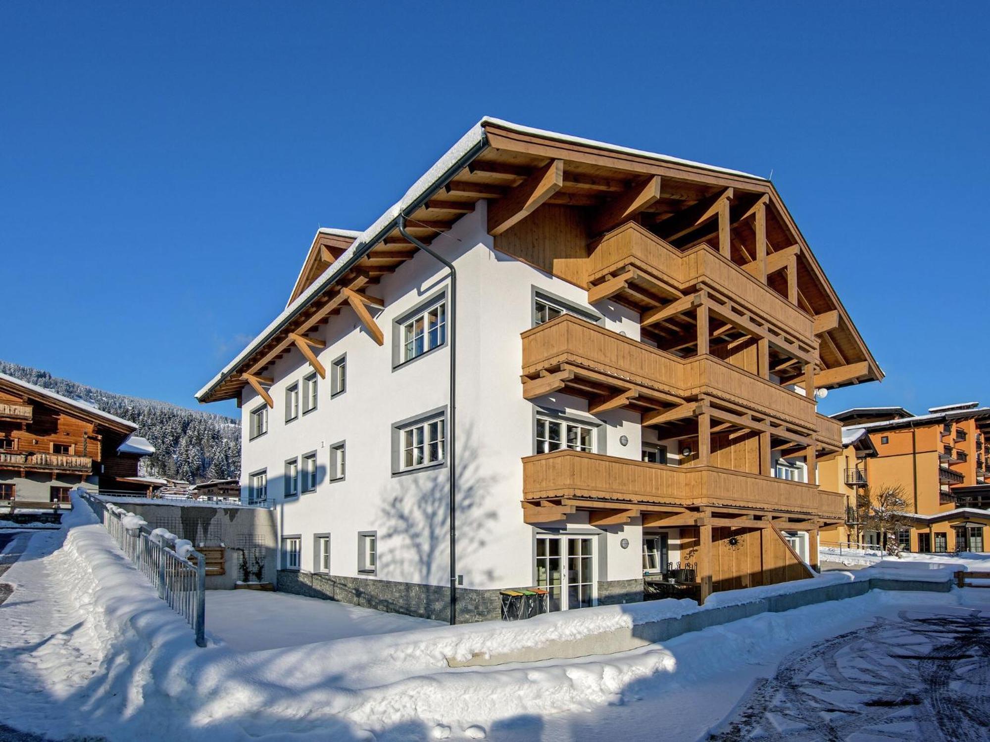 ブリクセン イン ターレLuxury Penthouse With Balcony Ski Storage Carport Liftアパートメント エクステリア 写真